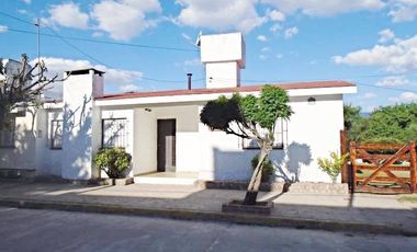 00081 Hermosa Casa Para casa 6 sobre calle Poeta Aguero