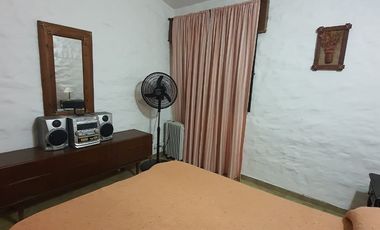 00081 Hermosa Casa Para casa 6 sobre calle Poeta Aguero