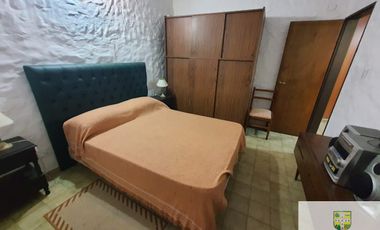 00081 Hermosa Casa Para casa 6 sobre calle Poeta Aguero