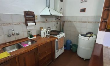 00081 Hermosa Casa Para casa 6 sobre calle Poeta Aguero