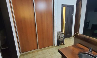 00081 Hermosa Casa Para casa 6 sobre calle Poeta Aguero