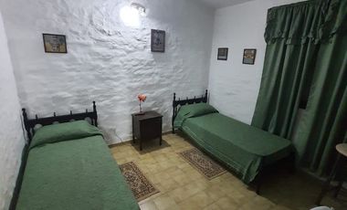 00081 Hermosa Casa Para casa 6 sobre calle Poeta Aguero