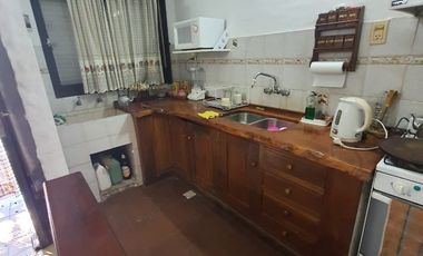 00081 Hermosa Casa Para casa 6 sobre calle Poeta Aguero