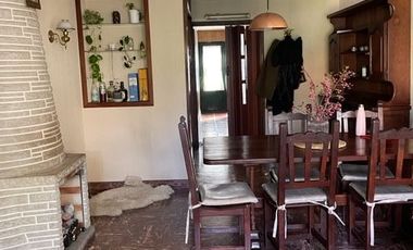 476 e/ 19 y 20- CASA DE 3 DOR (CITY BELL)