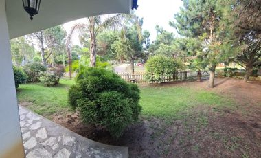 Casa en venta de 3 dormitorios c/ cochera en Santa Teresita