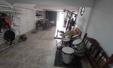 Casa en venta de 4 dormitorios c/ cochera en Mar de Ajo