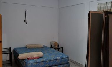 312 e/ 50 y 52 - CASA QUINTA CON PILETA (Barrio el Rodeo)