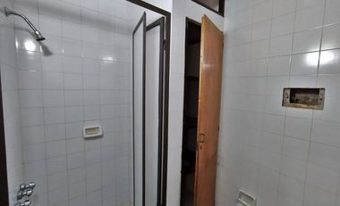 Casa en venta de 2 dormitorios c/ cochera en San Bernardo