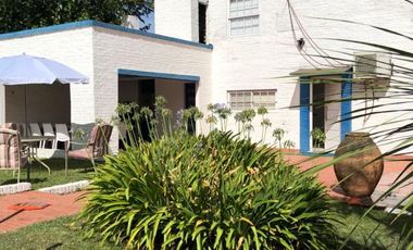 Casa quinta en venta de 1430m2 ubicado en 20 de junio