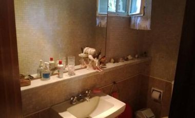 Casa 6 amb con dependencia de servicio Lote 2300m2 - Sargento Farina 3100