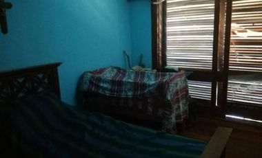 Casa 6 amb con dependencia de servicio Lote 2300m2 - Sargento Farina 3100