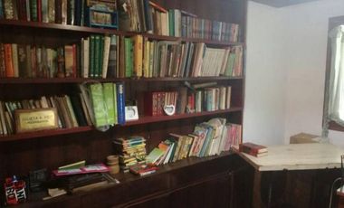 Casa 6 amb con dependencia de servicio Lote 2300m2 - Sargento Farina 3100