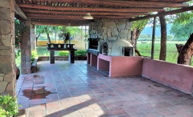 IMPORTANTE CASA QUINTA A LA VENTA, 20HAS CERRADAS PERIMETRALMENTE