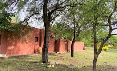 IMPORTANTE CASA QUINTA A LA VENTA, 20HAS CERRADAS PERIMETRALMENTE