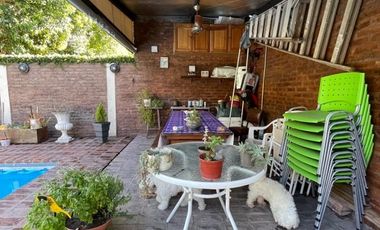 Casa en venta de 3 dormitorios c/ cochera en San Miguel