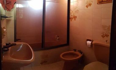 Casa 4 ambientes con cochera Barrio de las Mil Casitas