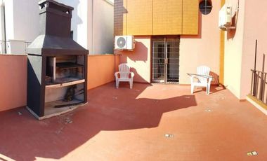 Casa 4 ambientes con cochera Barrio de las Mil Casitas