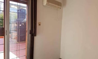 Casa 4 ambientes con cochera Barrio de las Mil Casitas