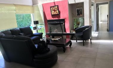 Casa en venta de 2 dormitorios c/ cochera en San Miguel