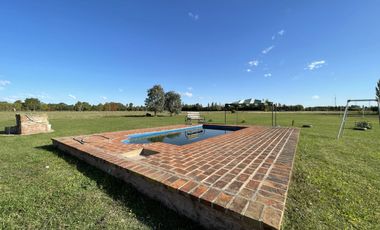 Casa quinta en venta de 10040m2 ubicado en 9 de Julio