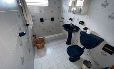 IMPORTANTE CASA DE 240M2 CUBIERTOS