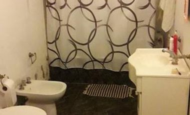 Casa De 2 Plantas + Departamento  En Los Polvorines