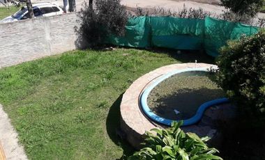 Casa De 2 Plantas + Departamento  En Los Polvorines