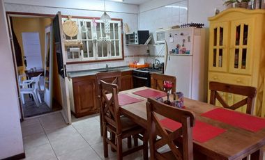 Dúplex en venta de 2 dormitorios c/ cochera en Mar de Ajo