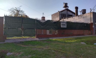 Casa en venta de 2 dormitorios en Florencio Varela