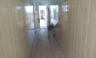 CASA CON 2 DEPTOS, LOCAL DE NEGOCIO Y GALPON AL FONDO EN VILLA SOLDATI