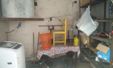 CASA CON 2 DEPTOS, LOCAL DE NEGOCIO Y GALPON AL FONDO EN VILLA SOLDATI