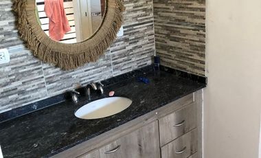 Casa en venta de 2 dormitorios c/ cochera en Pontevedra