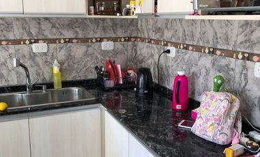 Casa en venta de 2 dormitorios c/ cochera en Pontevedra