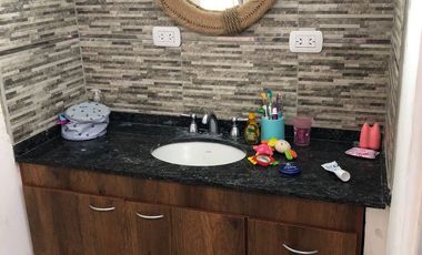 Casa en venta de 2 dormitorios c/ cochera en Pontevedra