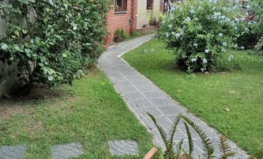 Casa en venta de 3 dormitorios c/ cochera en Mar de Ajo