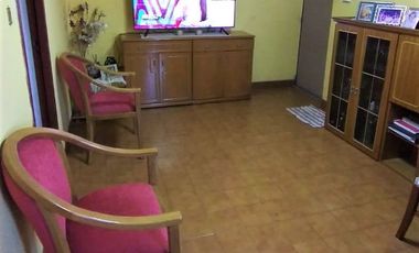DEPARTAMENTO CENTRICO DE 2 DORMITORIOS CON BALCON