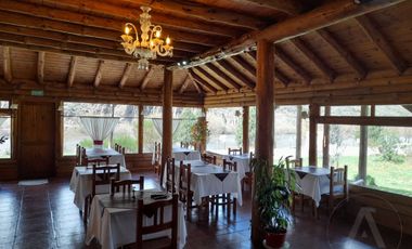 FINA PATAGONIA. Hotel en venta ubicado en Aluminé