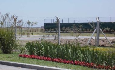 Venta Canning - San Vicente Lote en esquina de 997 M2 Santa Rita Club de Campo