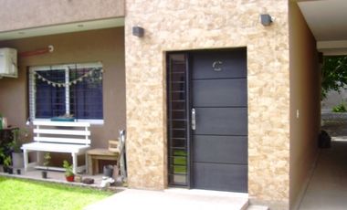 Venta Monte Grande Departamento Monoambiente sobre Avenida. Cochera Opcional!!