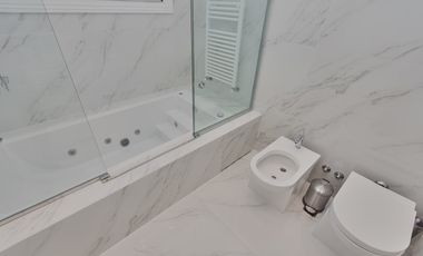 Excelente Casa en Venta en Acassuso