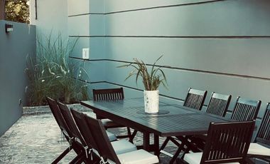 Excelente Casa en Venta en Acassuso