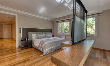 Excelente Casa en Venta en Acassuso