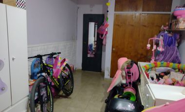 Casa en venta de 3 dormitorios c/ cochera en San Miguel