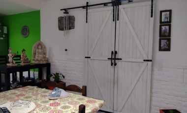 Casa en venta de 3 dormitorios c/ cochera en San Miguel