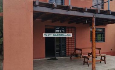 AT108. CUESTA BLANCA. HERMOSA CASA CON PILETA Y GRAN VISTA (2 PAX)