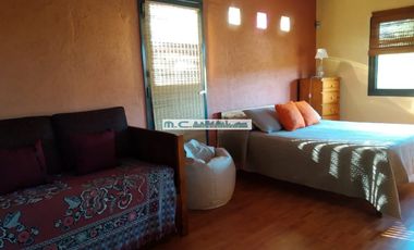 AT108. CUESTA BLANCA. HERMOSA CASA CON PILETA Y GRAN VISTA (2 PAX)