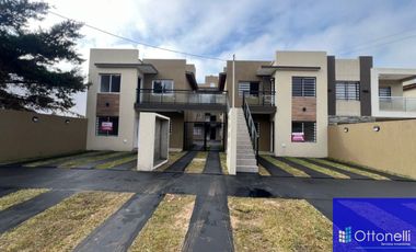 Departamento en venta de 2 dormitorios c/ cochera en San Bernardo