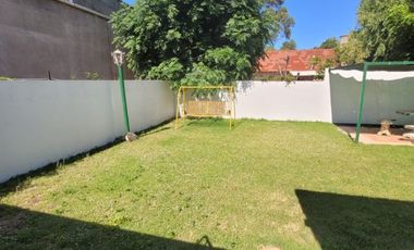 Casa en venta de 2 dormitorios c/ cochera en Mar de Ajo