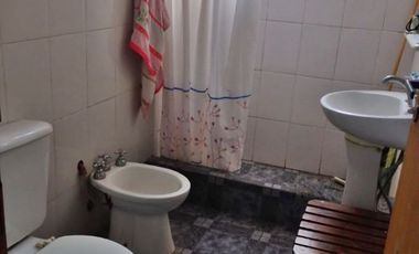 Casa en venta de 2 dormitorios c/ cochera en Mar de Ajo