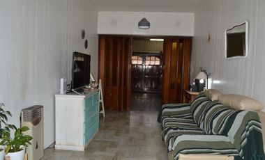 Casa En Venta En Ramos Mejia Sur